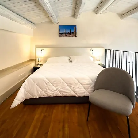 Borgo Novella فندق